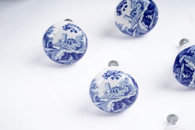 Lot 385 - A collection of The Spode Blue Room collection ceramics