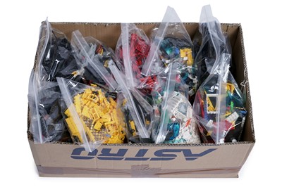 Lot 177 - An assortment of loose LEGO bricks