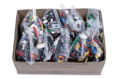 Lot 178 - An assortment of loose LEGO bricks