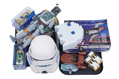 Lot 185 - A selection of LEGO, Star Wars, and other collectibles