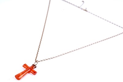 Lot 207 - An orange banded agate cross pendant necklace