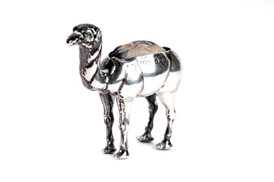 Lot 225 - An Edwardian silver camel pattern pin cushion