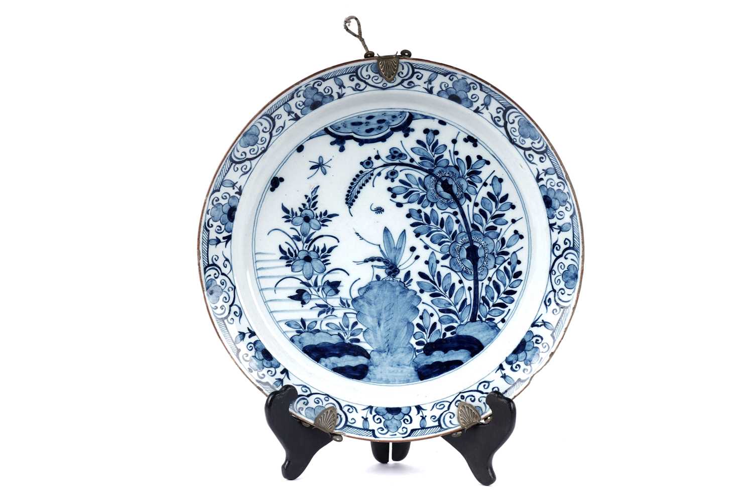 Lot 1154 - An 18th Century Dutch Delft charger