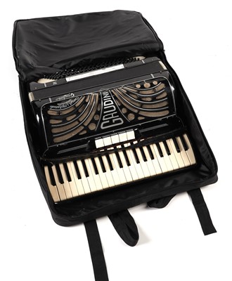 Lot 2 - A Gaudini 120 bass accordion