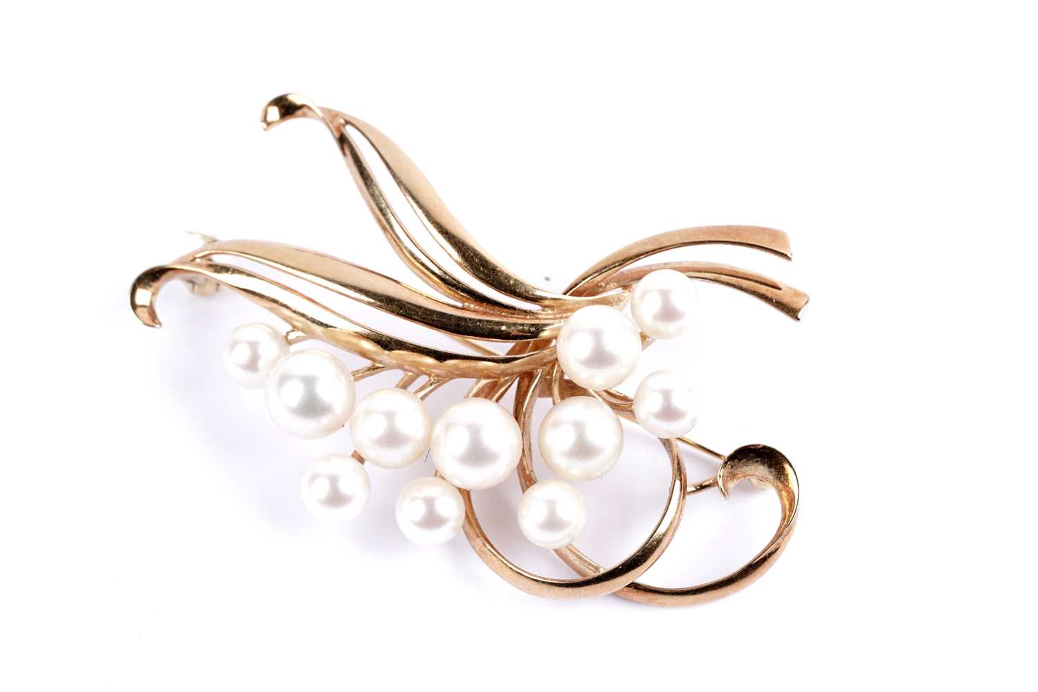 Lot 26 - A Mikimoto cultured pearl spray brooch