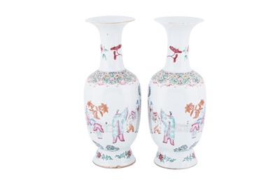 Lot 830 - A pair of Chinese famille rose vases