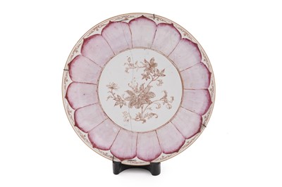 Lot 833 - A Chinese lotus dish