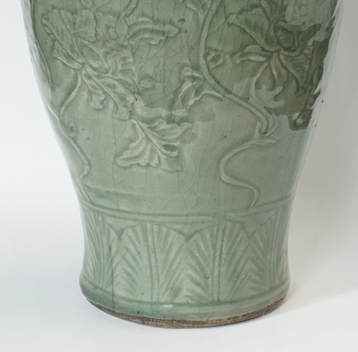 Lot 837 - A Chinese Longquan celadon vase, Ming