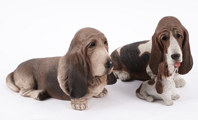 Lot 349 - ﻿A collection of decorative ceramic and other figures of basset hounds