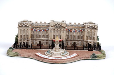 Lot 359 - Lilliput Lane London landmark models including: Westminster Abbey