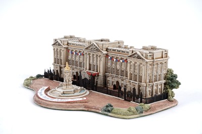 Lot 359 - Lilliput Lane London landmark models including: Westminster Abbey