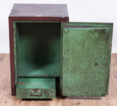 Lot 112 - Thomas Ferry & Son Limited, Bilston: a Victorian safe