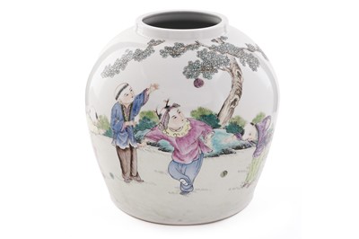 Lot 815 - A Chinese famille rose jar