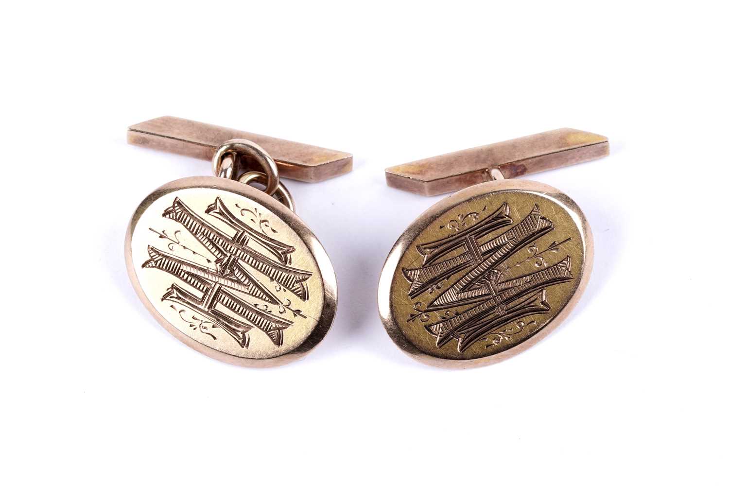 Lot 71 - A cased pair of rose gold cufflinks