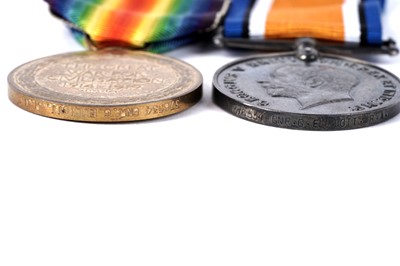 Lot 215 - A pair of First World War general service medals