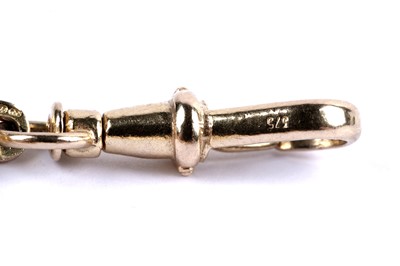 Lot 5 - A 9ct yellow gold bracelet