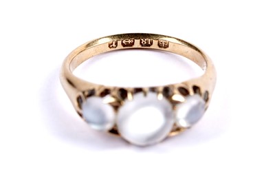 Lot 27 - A late Victorian moonstone dress ring