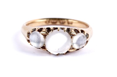 Lot 27 - A late Victorian moonstone dress ring