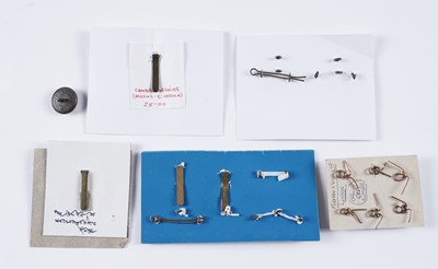 Lot 26 - The Cambridge Regiment First World War and later collar badges, buttons and titles