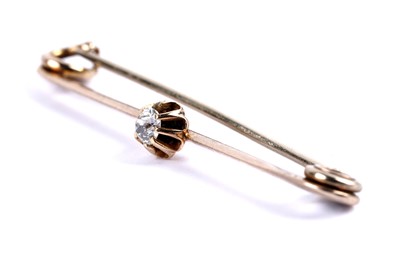 Lot 32 - An old cut diamond bar brooch