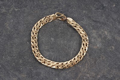 Lot 780 - An Indian 22ct yellow gold fancy link chain bracelet