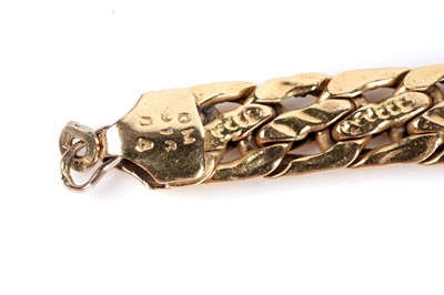 Lot 780 - An Indian 22ct yellow gold fancy link chain bracelet