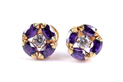 Lot 43 - Two pairs of flower cluster earrings