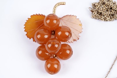 Lot 39 - A selection of antique and later jewellery