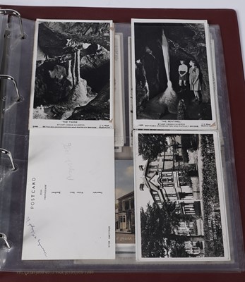 Lot 93 - A collection of early 20th Century and later postcards