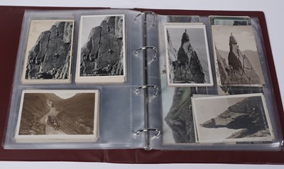 Lot 93 - A collection of early 20th Century and later postcards