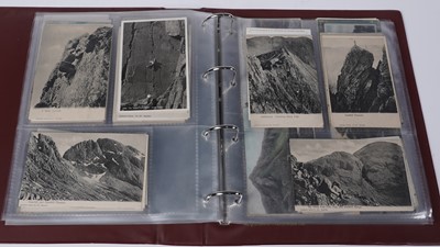 Lot 93 - A collection of early 20th Century and later postcards