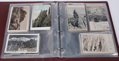 Lot 93 - A collection of early 20th Century and later postcards