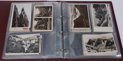 Lot 93 - A collection of early 20th Century and later postcards