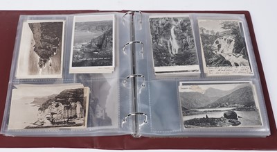 Lot 93 - A collection of early 20th Century and later postcards
