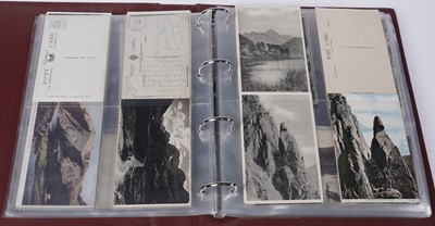 Lot 93 - A collection of early 20th Century and later postcards