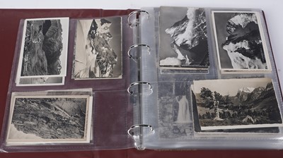 Lot 93 - A collection of early 20th Century and later postcards