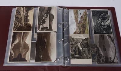 Lot 93 - A collection of early 20th Century and later postcards
