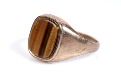 Lot 585 - Two tiger's eye quartz signet rings