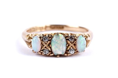 Lot 95 - An antique opal and diamond ring