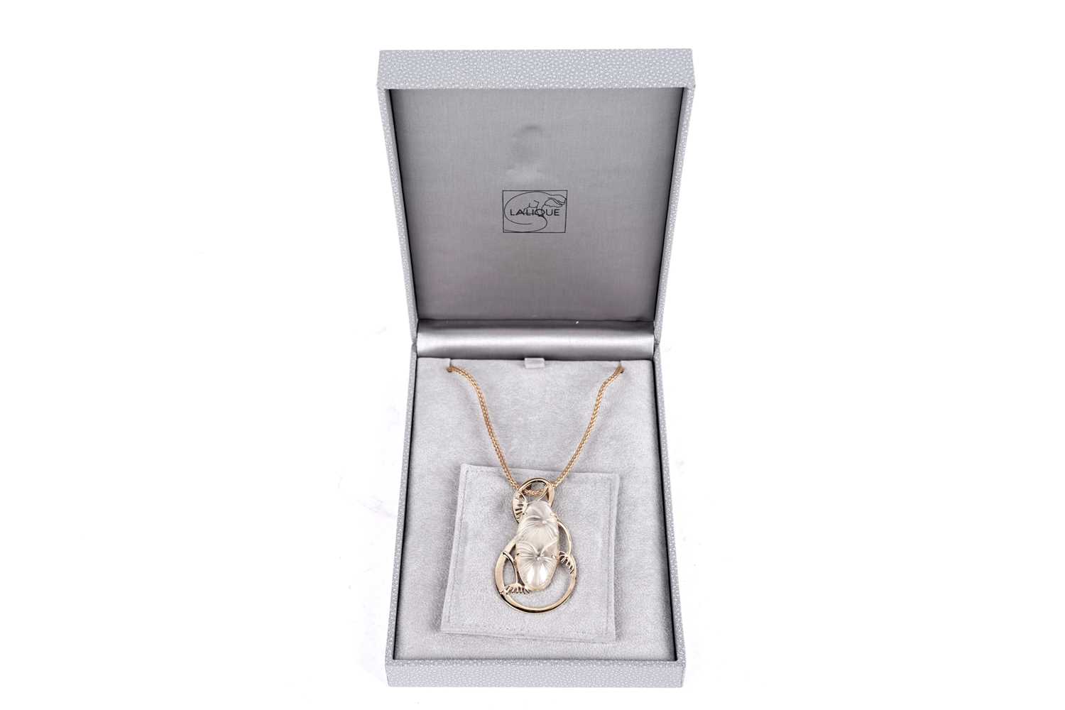 Lot 163 - A Lalique glass pendant