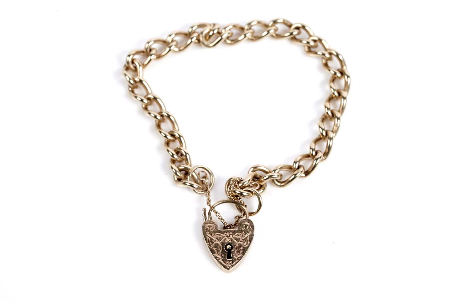 Lot 646 - A 9ct yellow gold bracelet