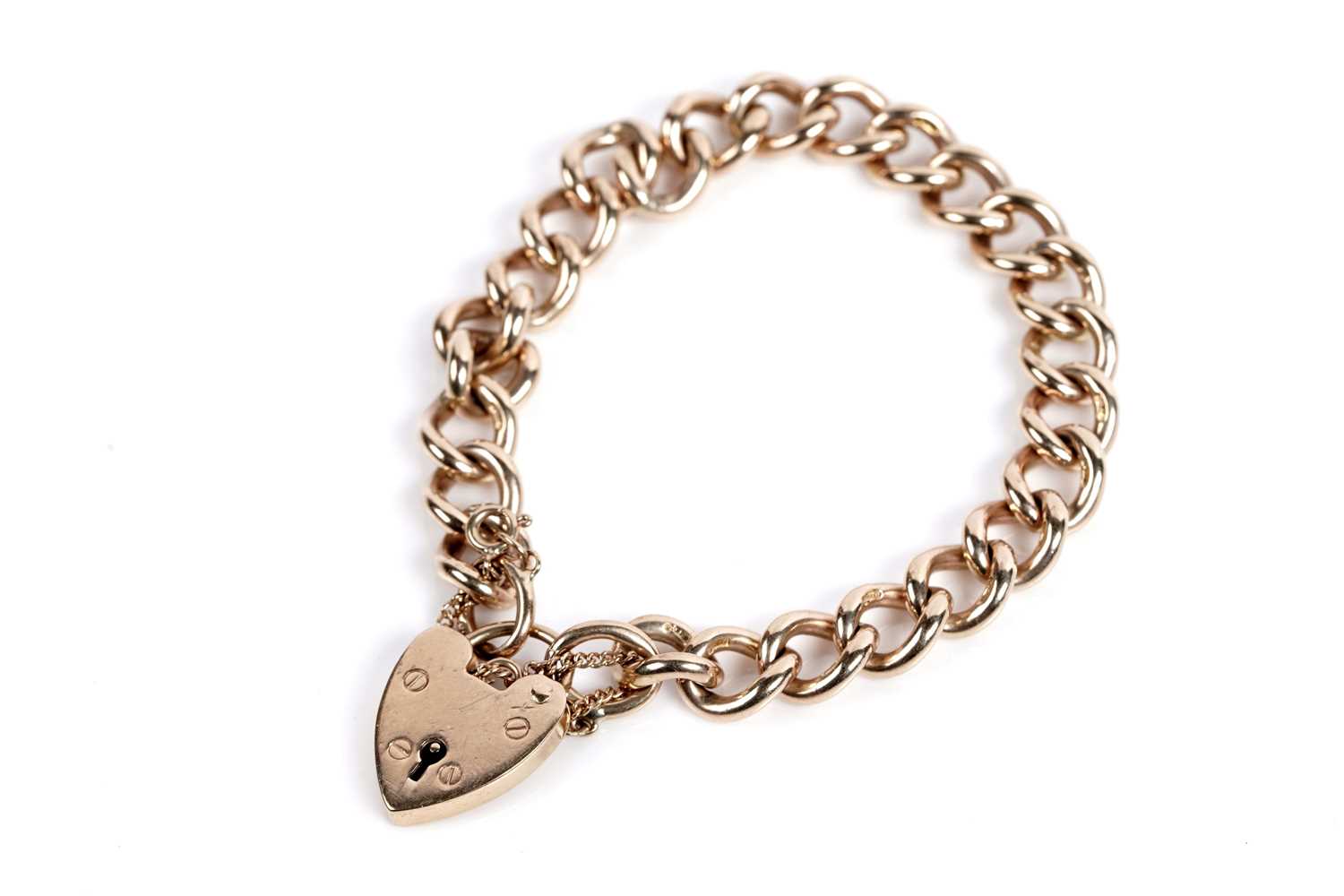 Lot 647 - A 9ct yellow gold bracelet