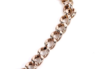 Lot 626 - A 9ct gold bracelet