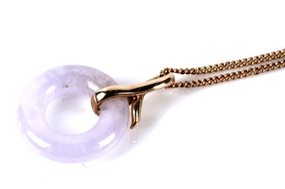 Lot 127 - An opal single stone ring; and a pendant