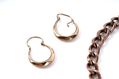 Lot 145 - A selection of gold and other jewellery