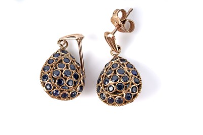Lot 157 - Two pairs of gemstone set drop earrings