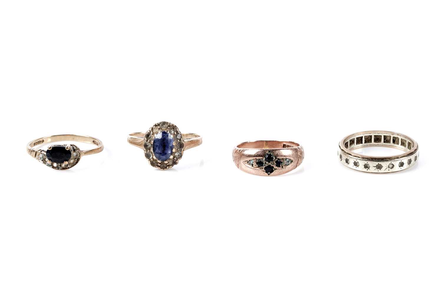 Lot 158 - Four dress rings