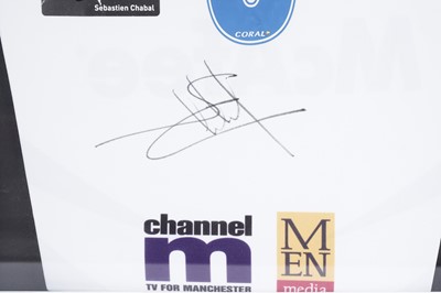 Lot 520 - A collection of autographed rugby union memorabilia