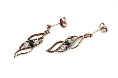 Lot 196 - A selection of gold jewellery