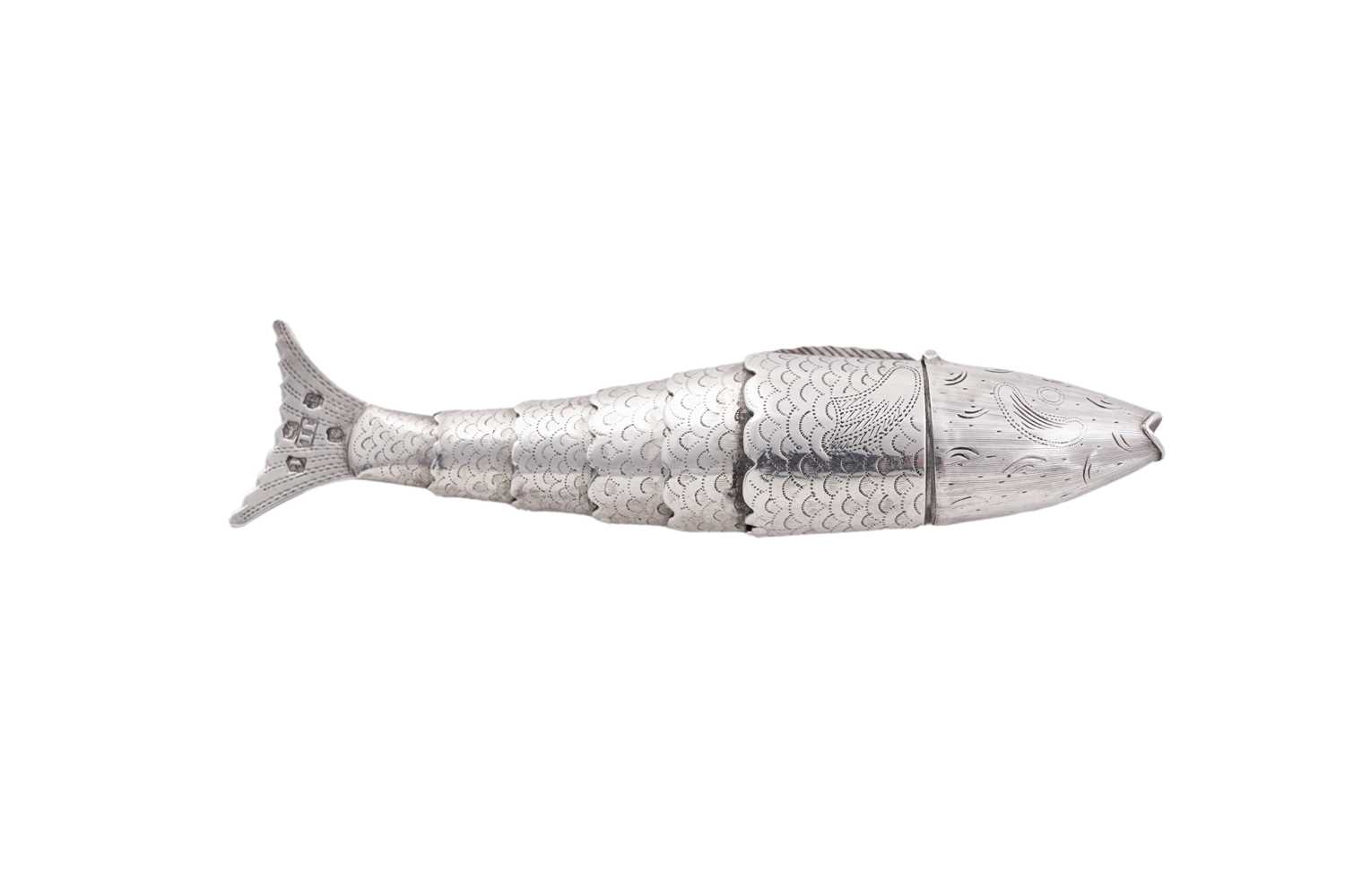 Lot 309 - A rare George III novelty silver vinaigrette